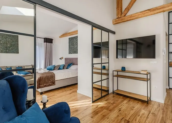 REZYDENCJA ORNAK 5 - stylowe apartamenty z balkonami i jacuzzi, 5 min pieszo do Krupówek, IZBY PODHALAŃSKIE